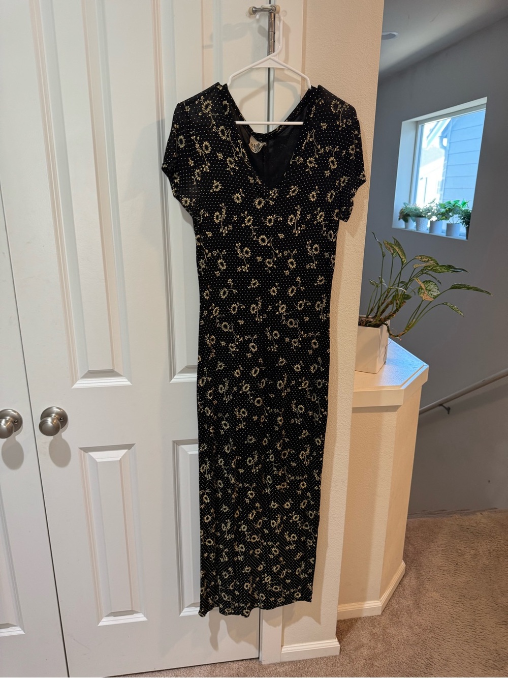 Vintage Black Floral V-Neck Maxi Dress